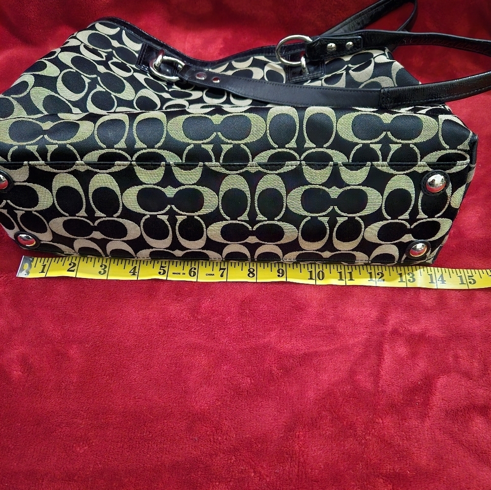 Coach Penelope Signature Shoulder Bag - Picture 15 of 16